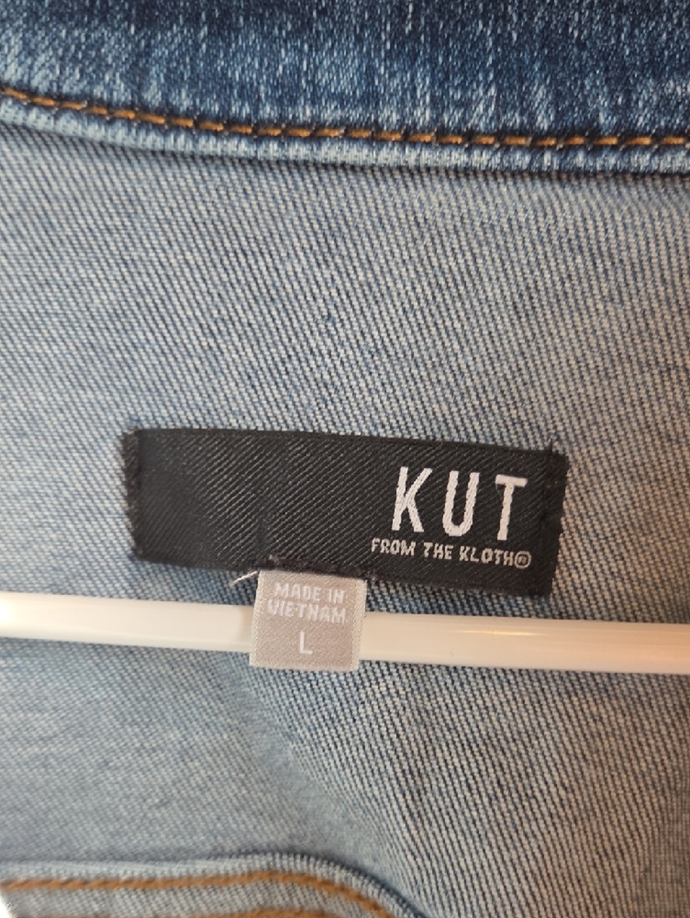 Kut from the Kloth Light Blue Denim Jacket with Contrast Stitching - Picture 3 of 6